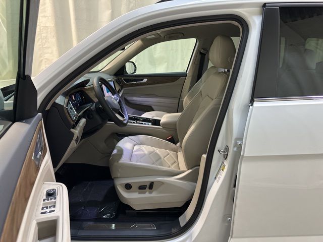 2026 Volkswagen Atlas SE Technology photo 13