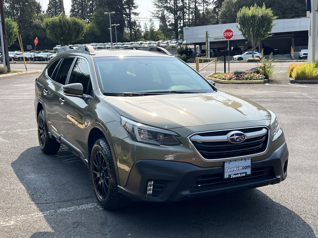 2020 Subaru Outback Premium photo 2