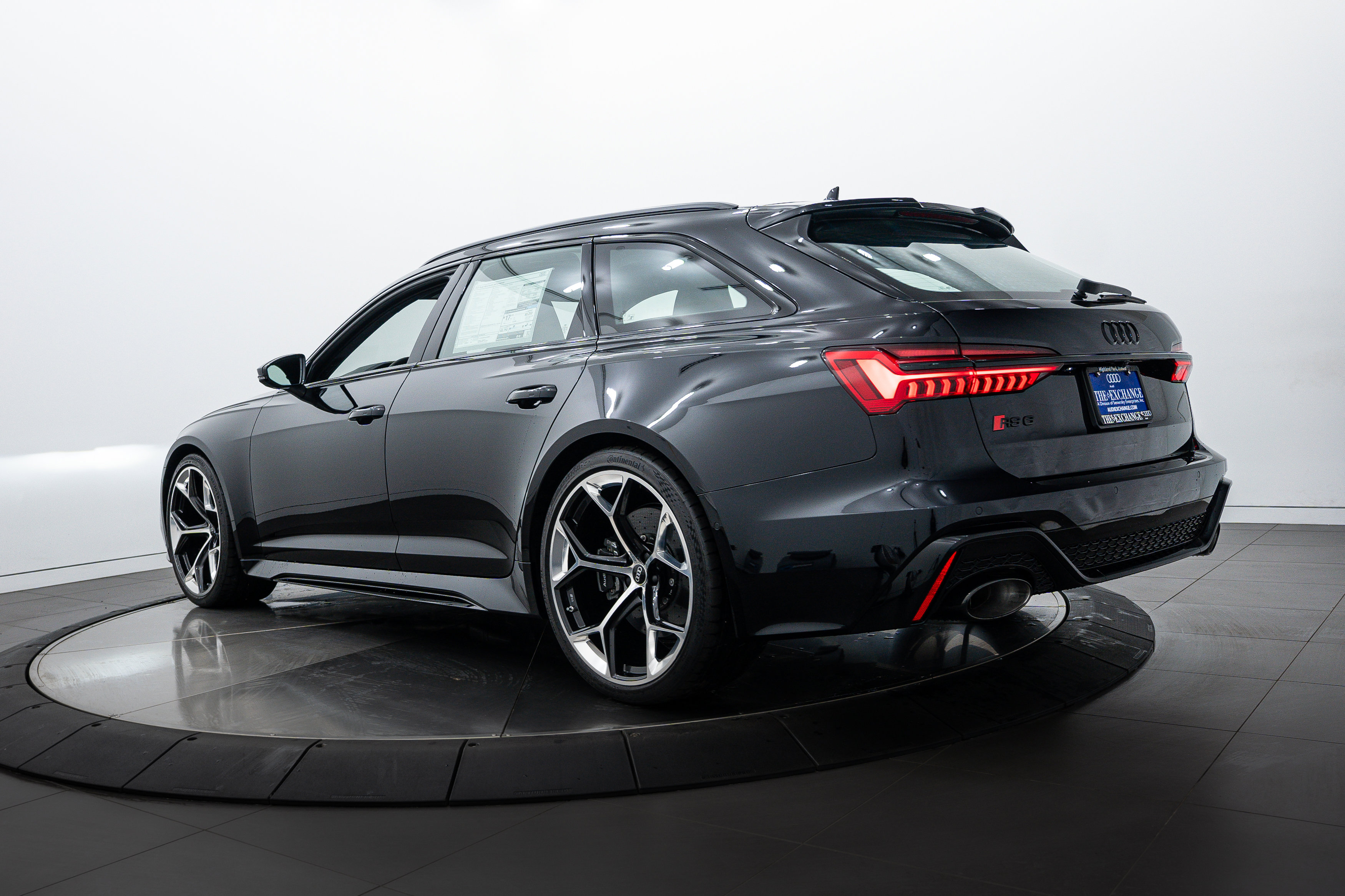 2025 Audi RS 6 Avant Performance Base photo 4
