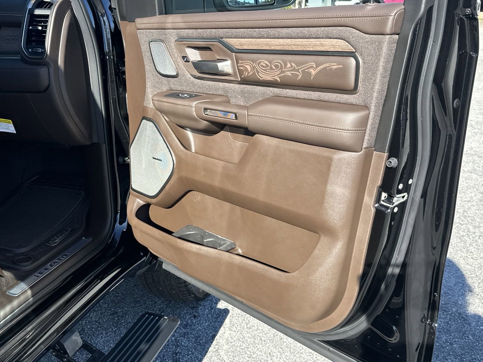 2025 Ram 1500 Limited Longhorn photo 14