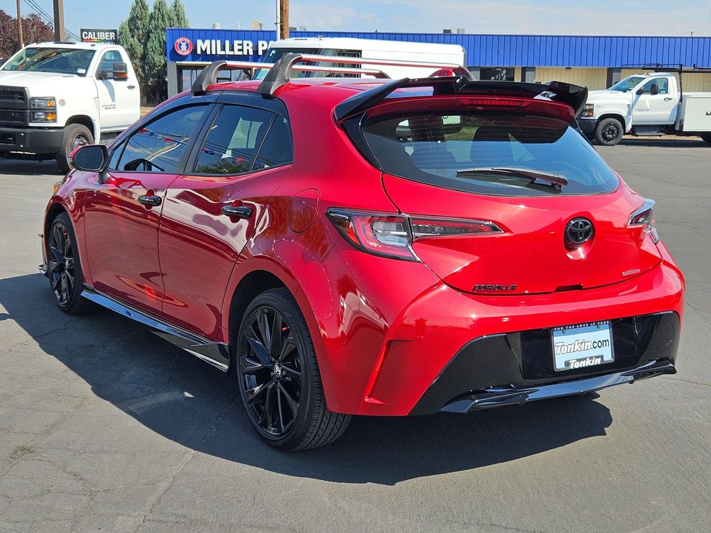 2021 Toyota Corolla SE Nightshade Edition photo 4