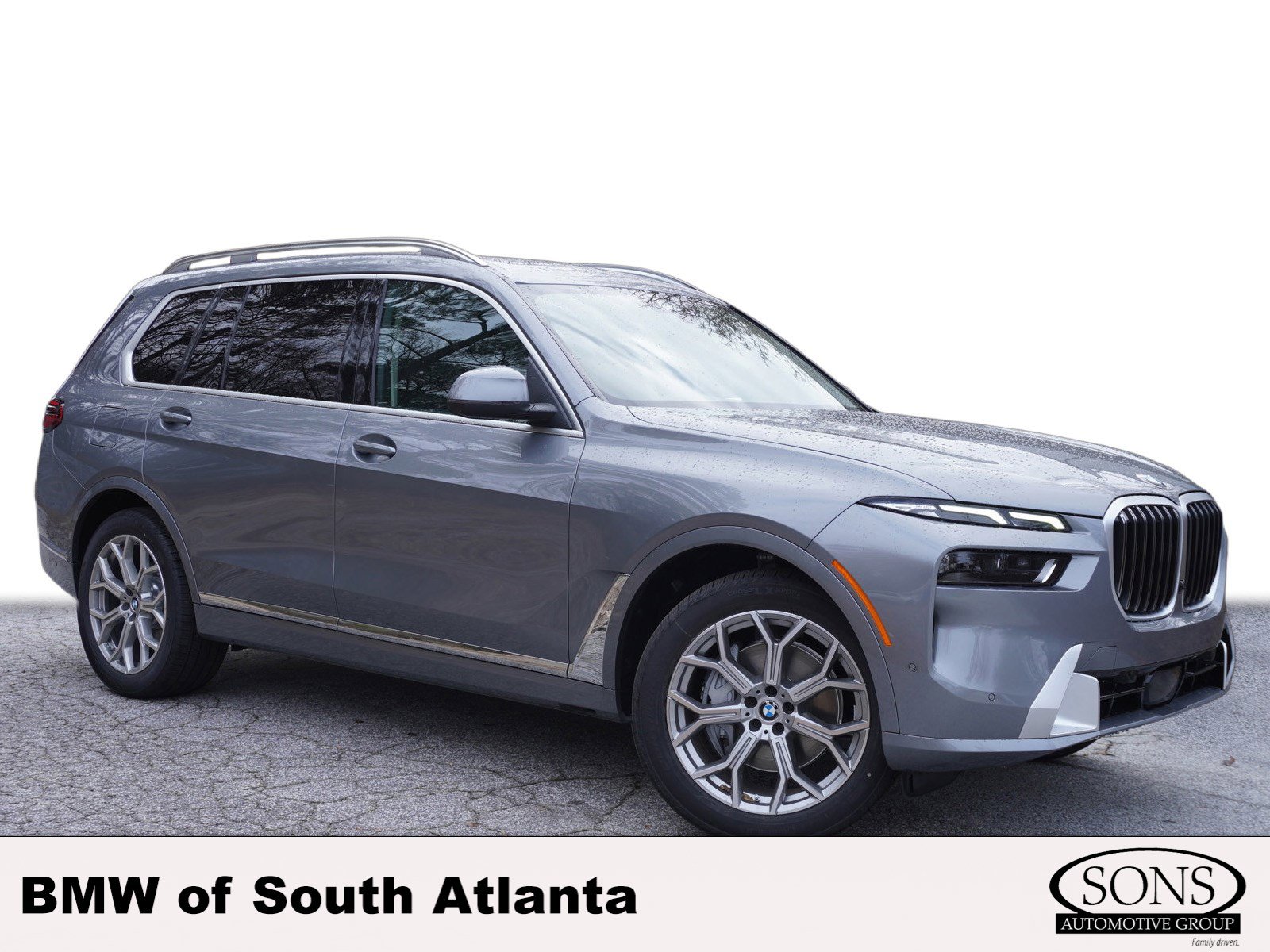 2025 BMW X7 40i's photo