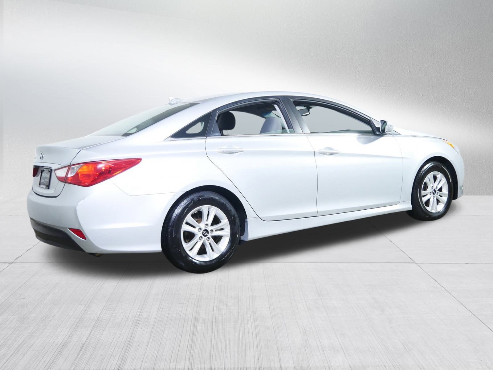 2014 Hyundai Sonata GLS photo 7