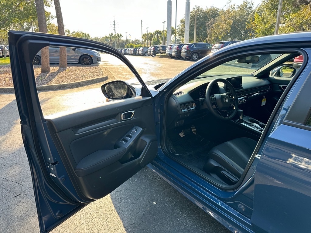 2026 Honda Civic Sport photo 14