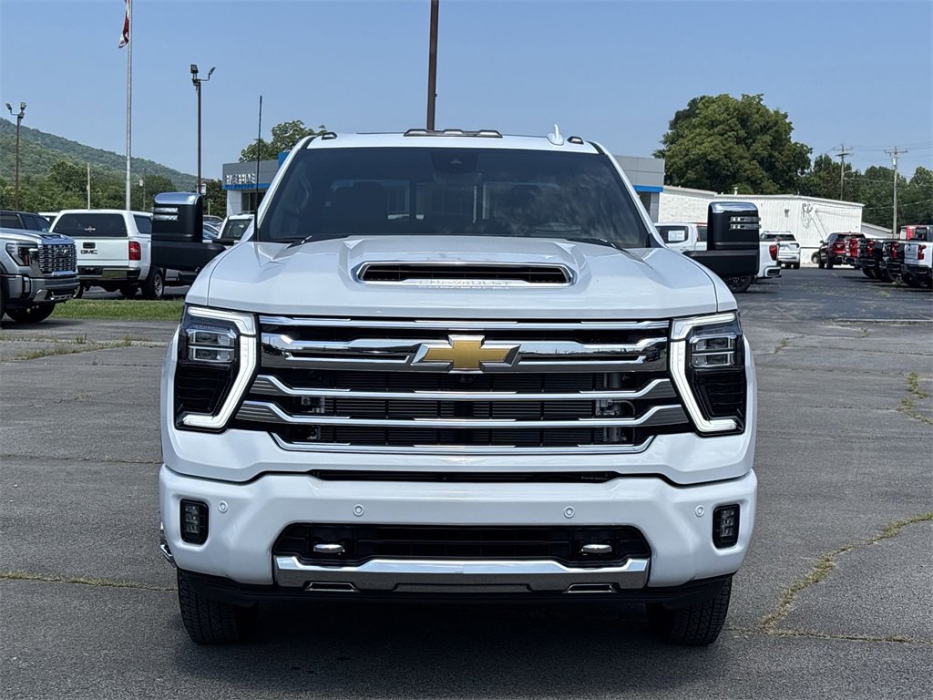 2025 Chevrolet Silverado 3500HD High Country photo 4