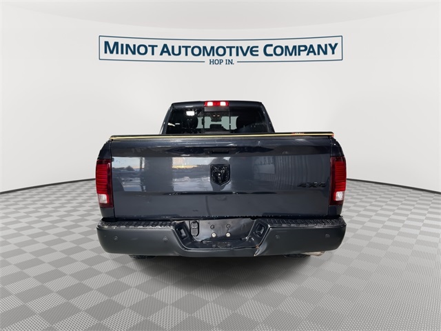 2019 Ram 1500 Classic Warlock photo 3