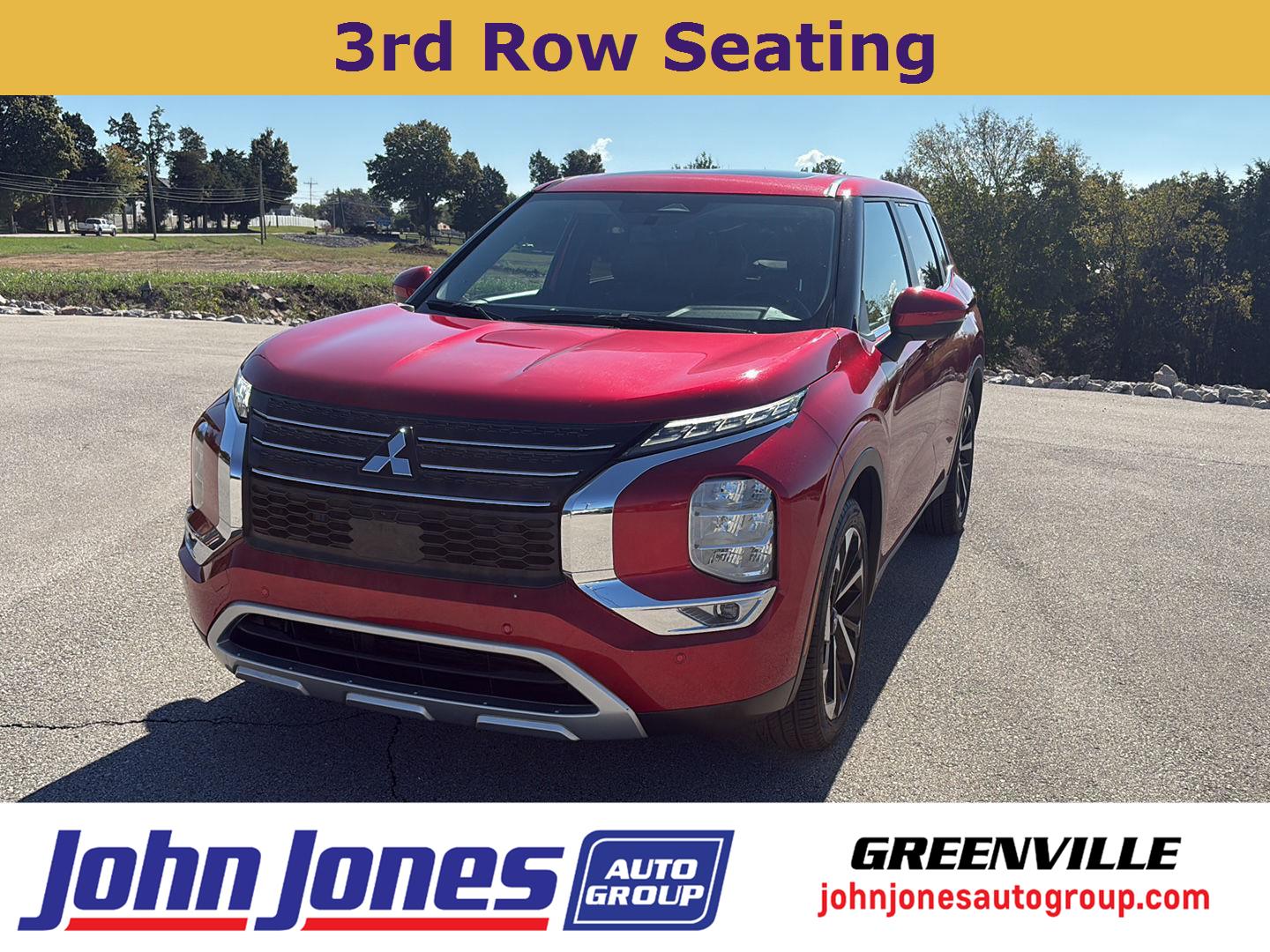 2024 Mitsubishi Outlander SE's photo