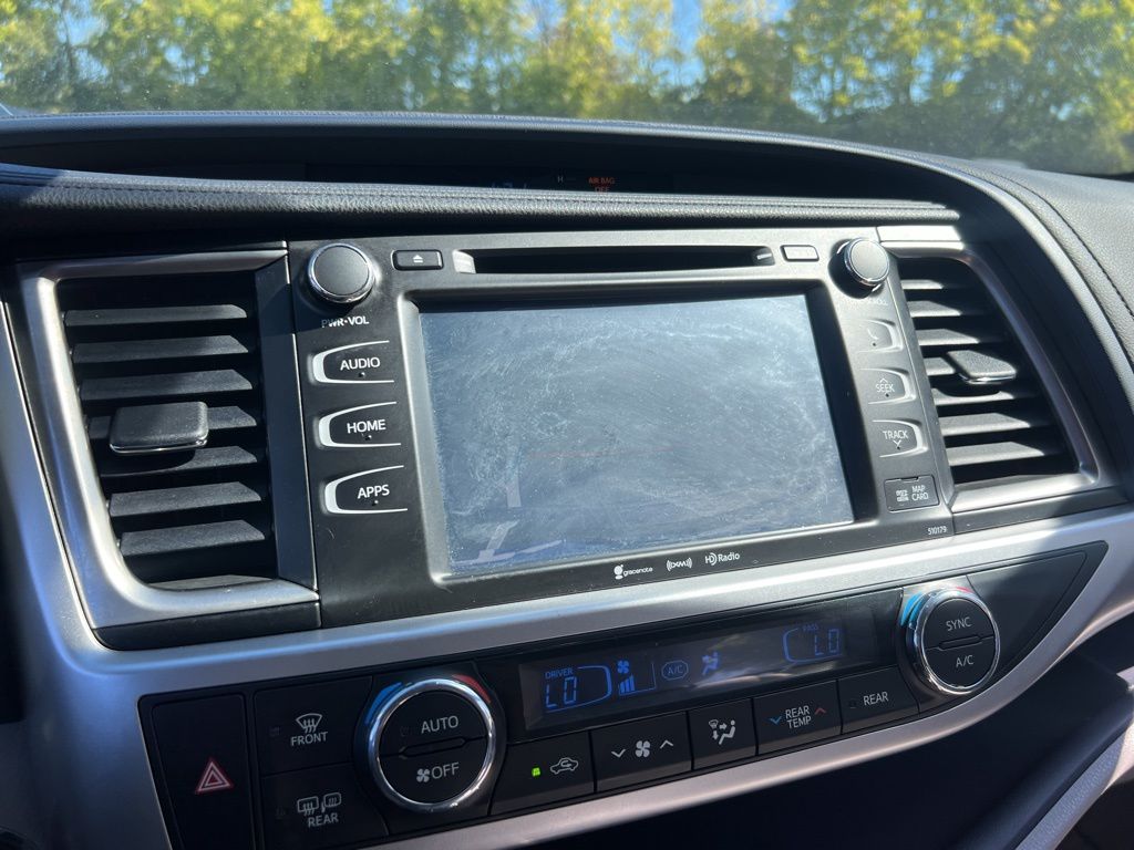 2018 Toyota Highlander XLE photo 29
