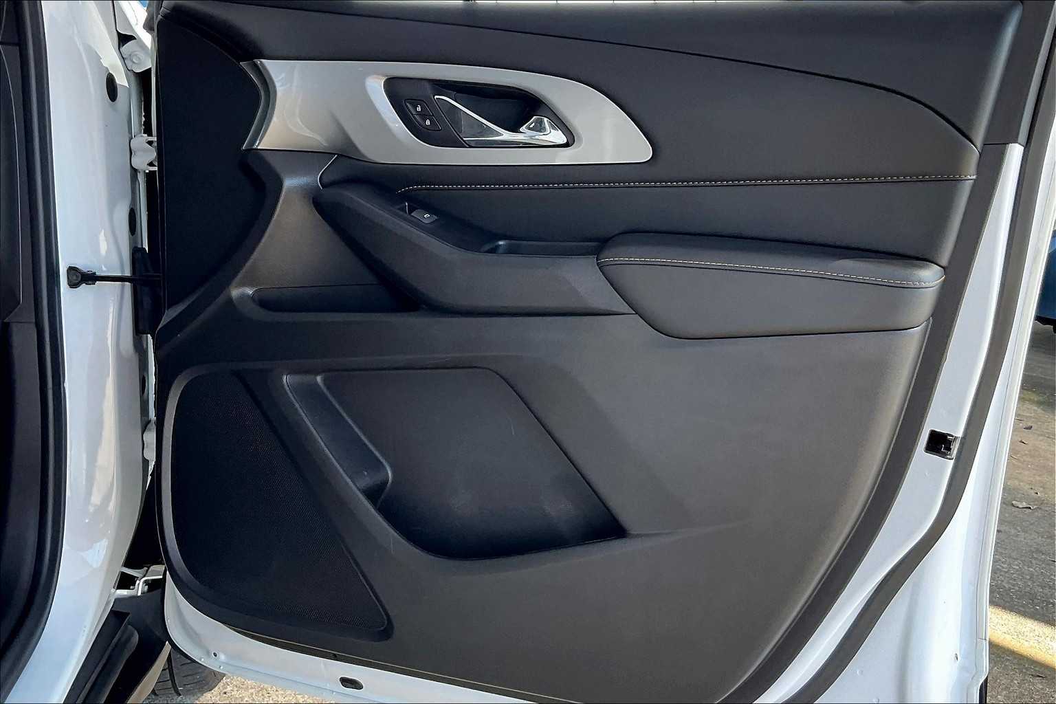 2018 Chevrolet Traverse LS photo 21