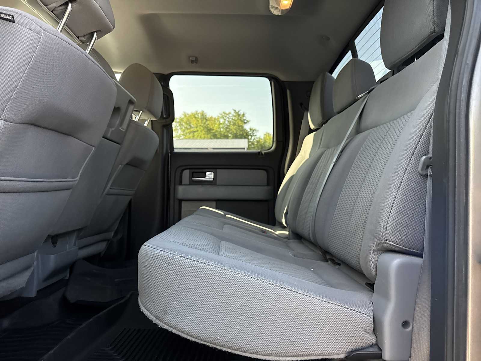 2012 Ford F-150 XLT photo 30
