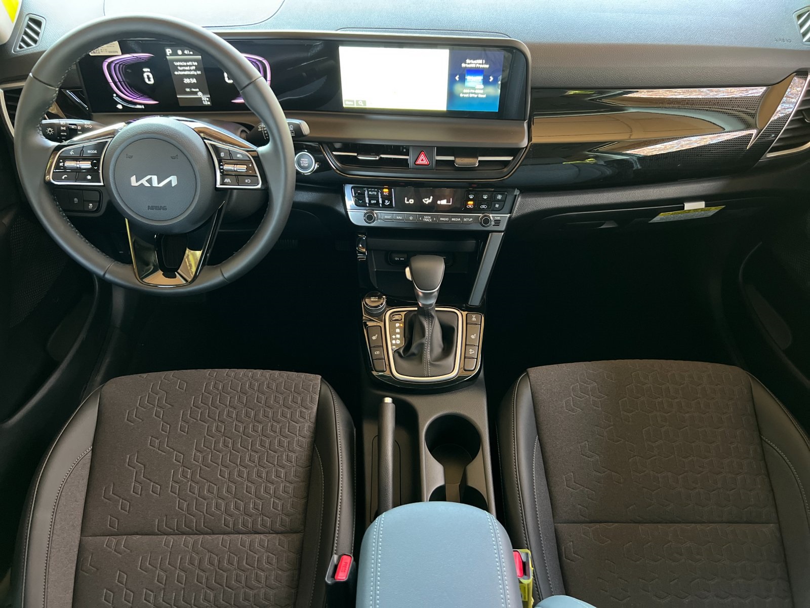 2026 Kia Seltos S photo 12