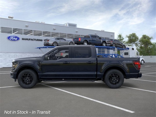 2025 Ford F-150 XLT photo 2