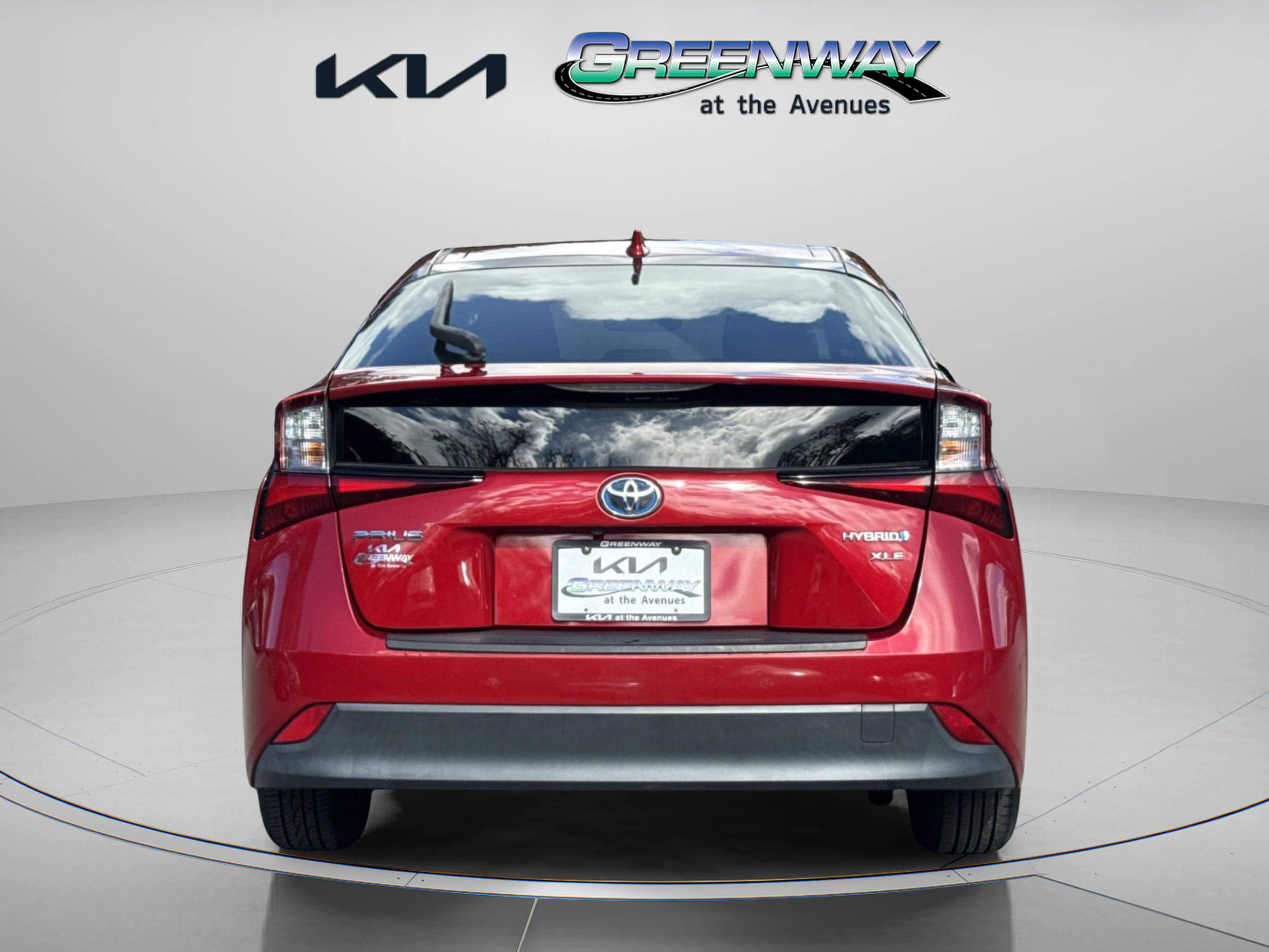 2019 Toyota Prius L Eco photo 3