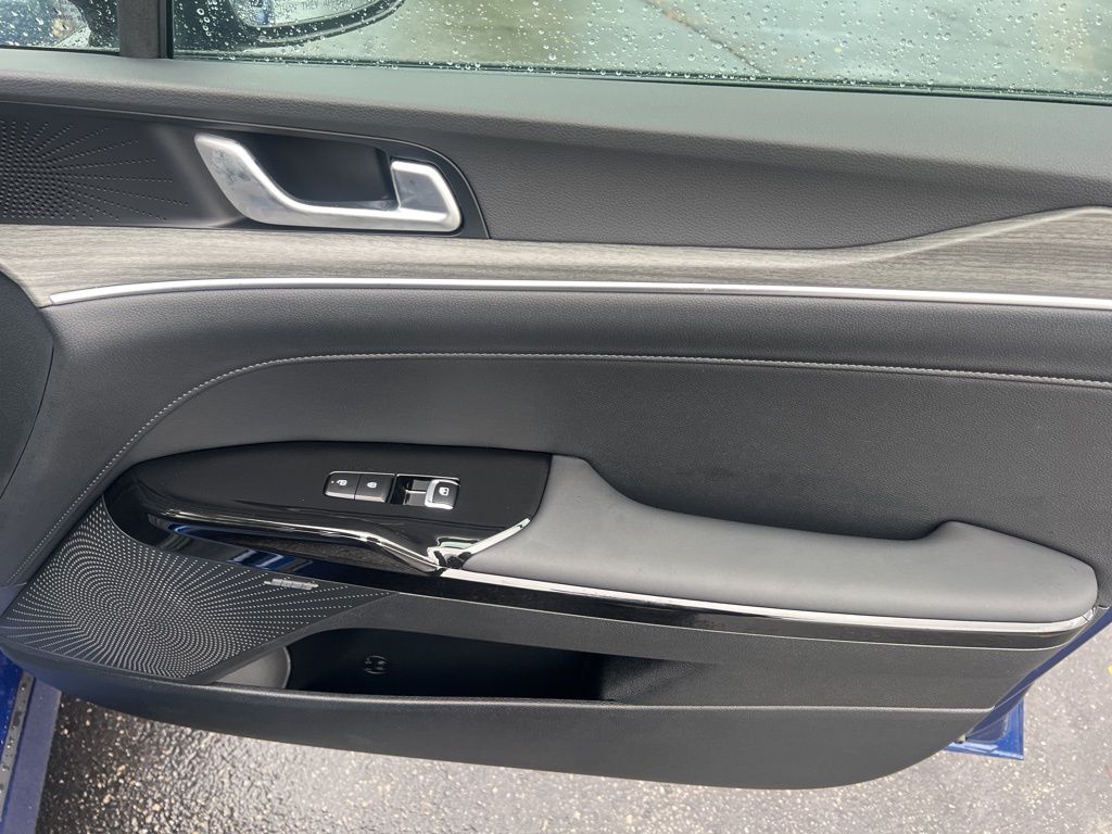 2025 Kia K5 EX photo 21