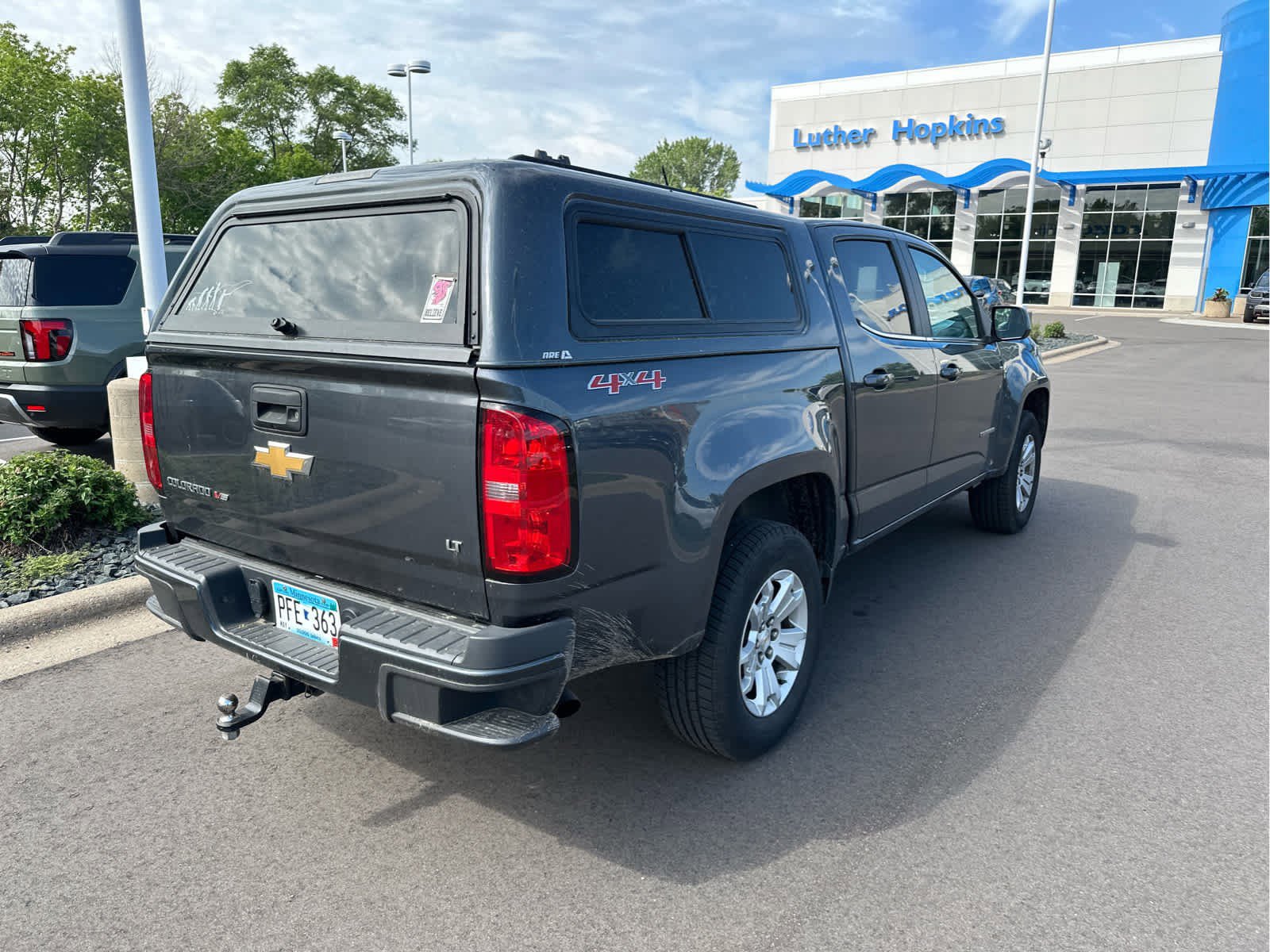 2017 Chevrolet Colorado LT photo 4