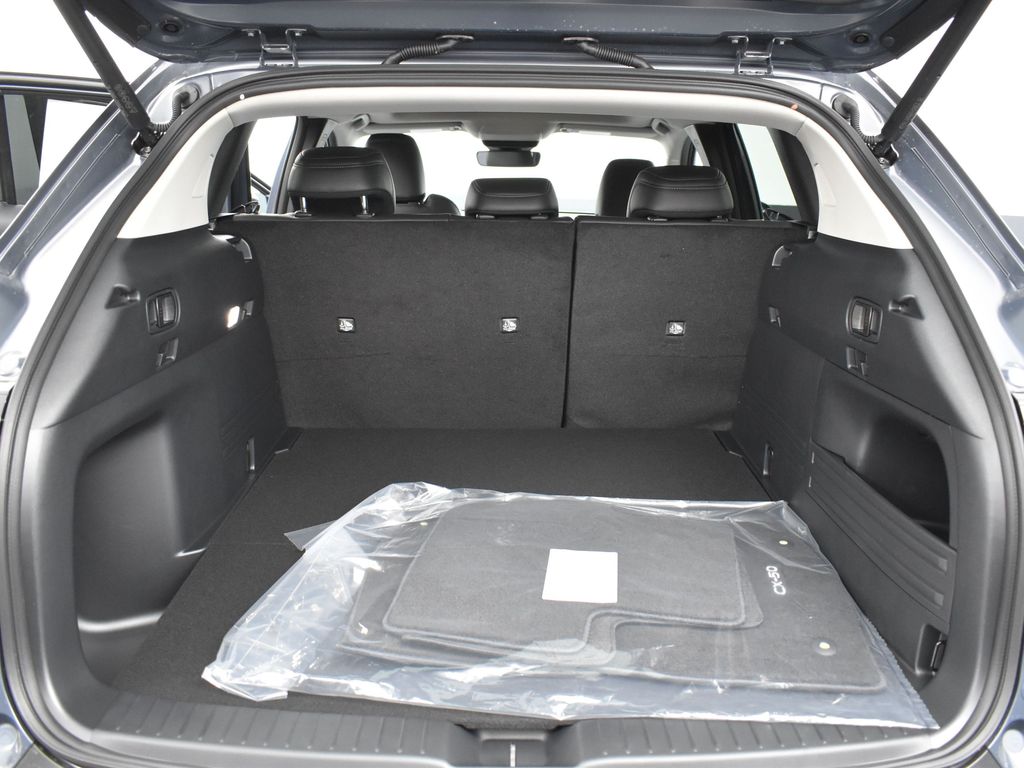 2025 Mazda CX-50 Premium photo 21