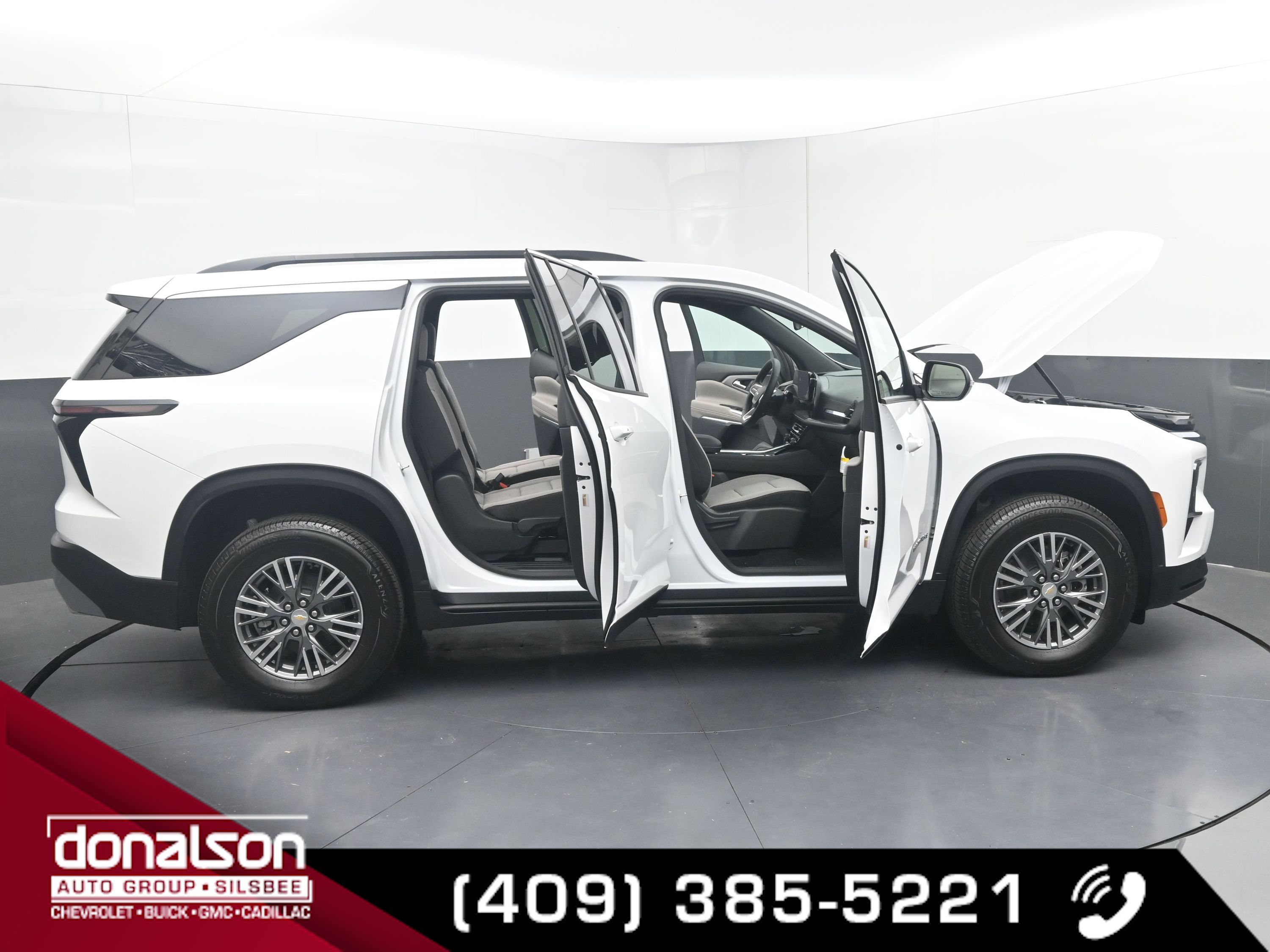 2026 Chevrolet Traverse photo 21