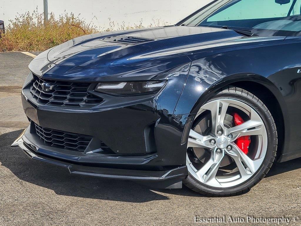 2023 Chevrolet Camaro LT1 photo 3