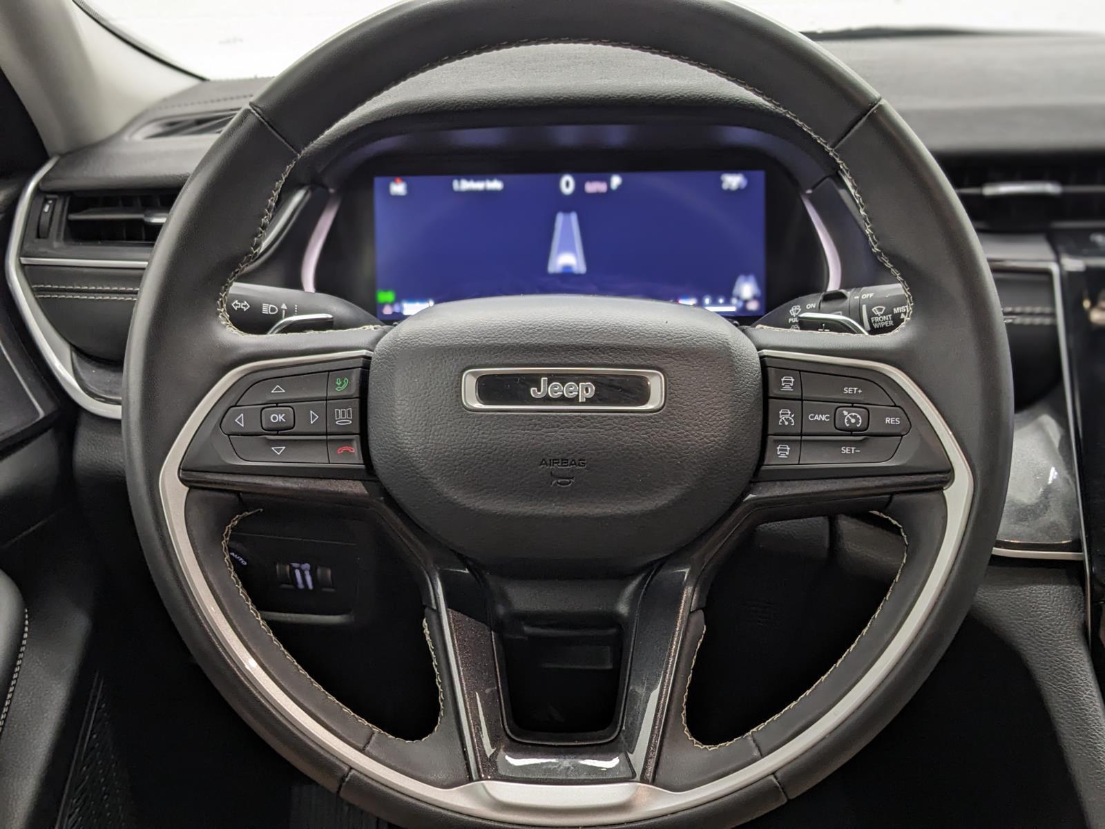 2023 Jeep Grand Cherokee Laredo photo 19