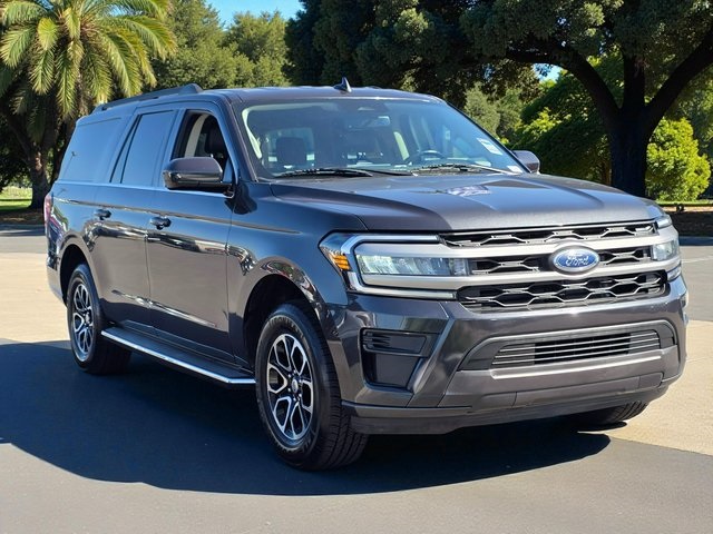 2022 Ford Expedition MAX XLT photo 4