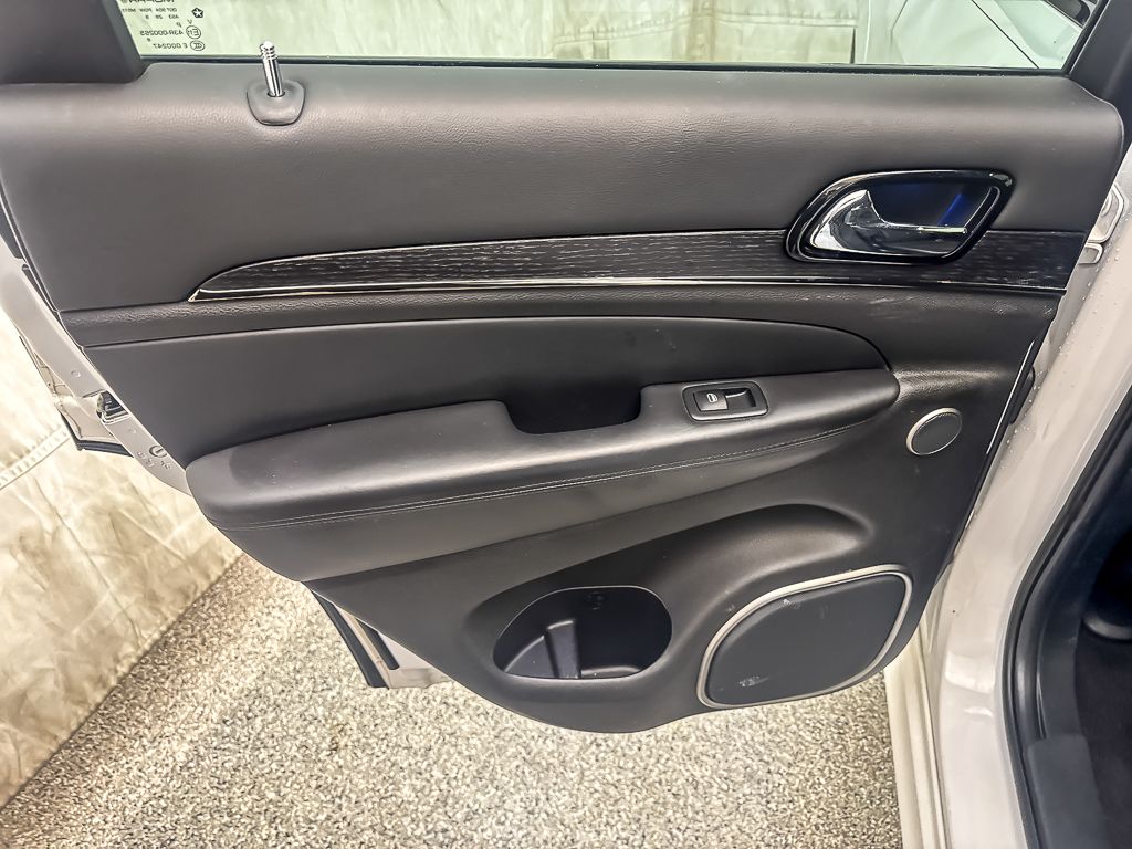 2020 JEEP GRAND CHEROKEE - Image 24