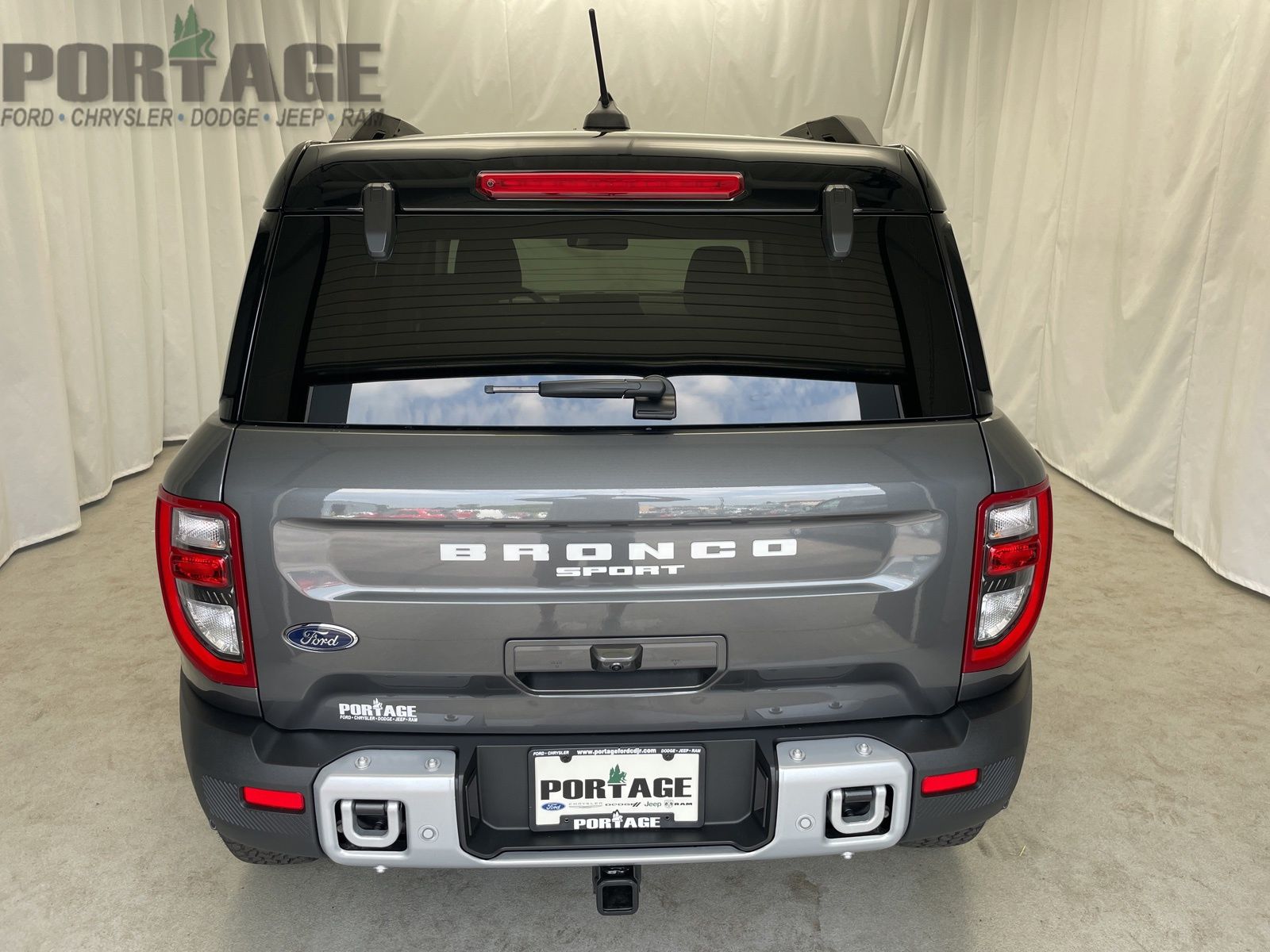 2025 Ford Bronco Sport Outer Banks photo 3
