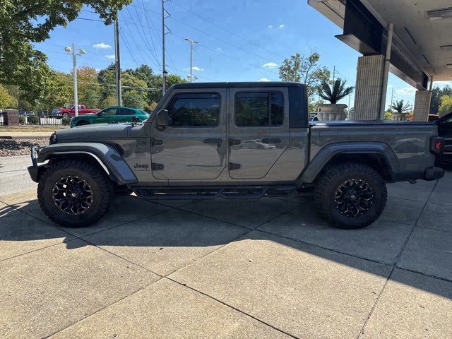 2022 Jeep Gladiator Sport photo 2