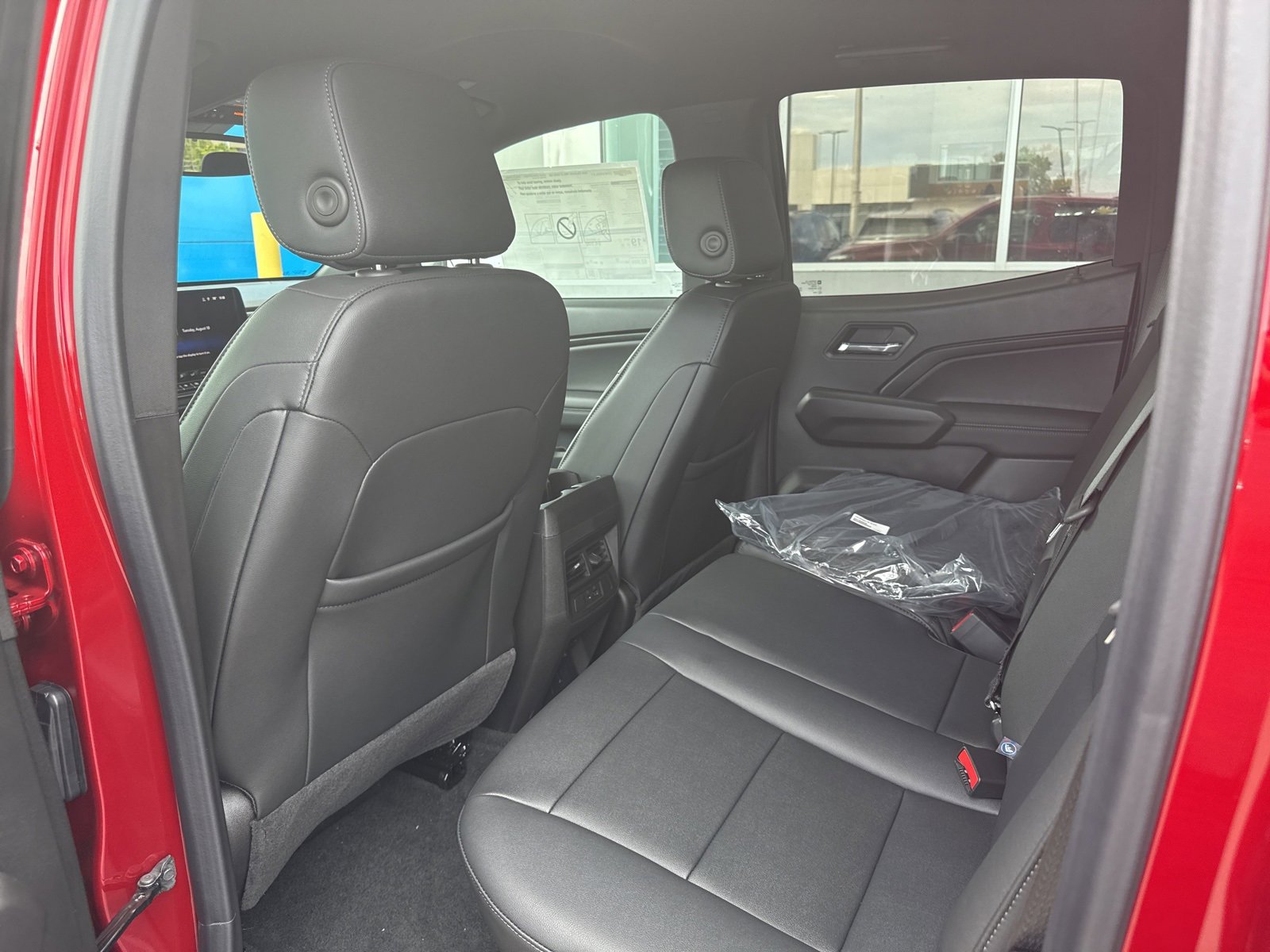 2026 Chevrolet Colorado LT photo 8