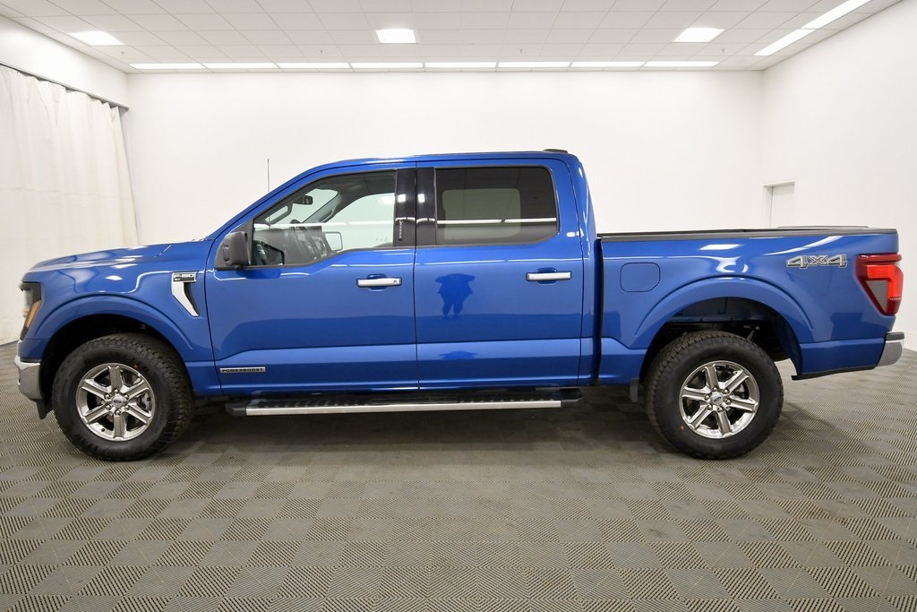 Used 2024 Blue Metallic Ford XLT image 4