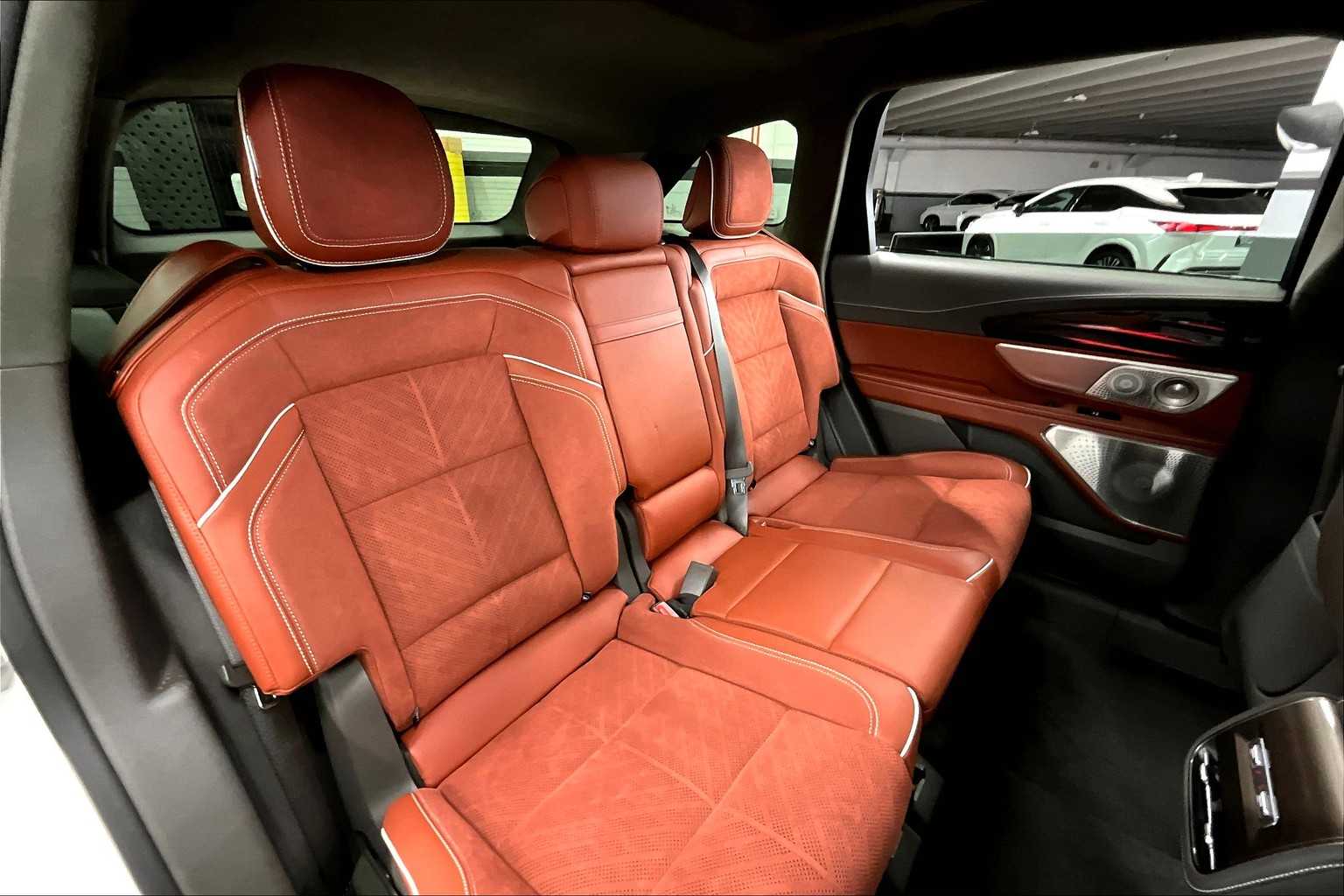 2024 Lincoln Nautilus Black Label photo 18