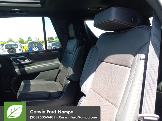 Used 2023 Green Chevrolet High Country image 29