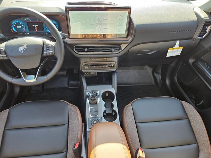 2025 Ford Bronco Sport Outer Banks photo 6