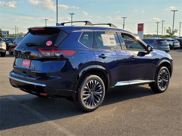 2026 Nissan Rogue Platinum photo 3