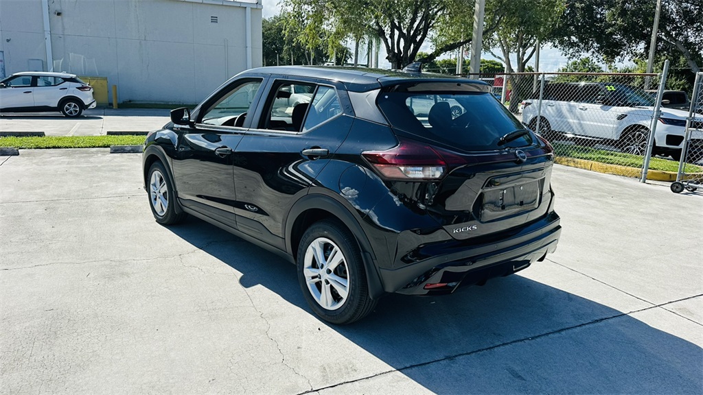 2025 Nissan Kicks Play S photo 4