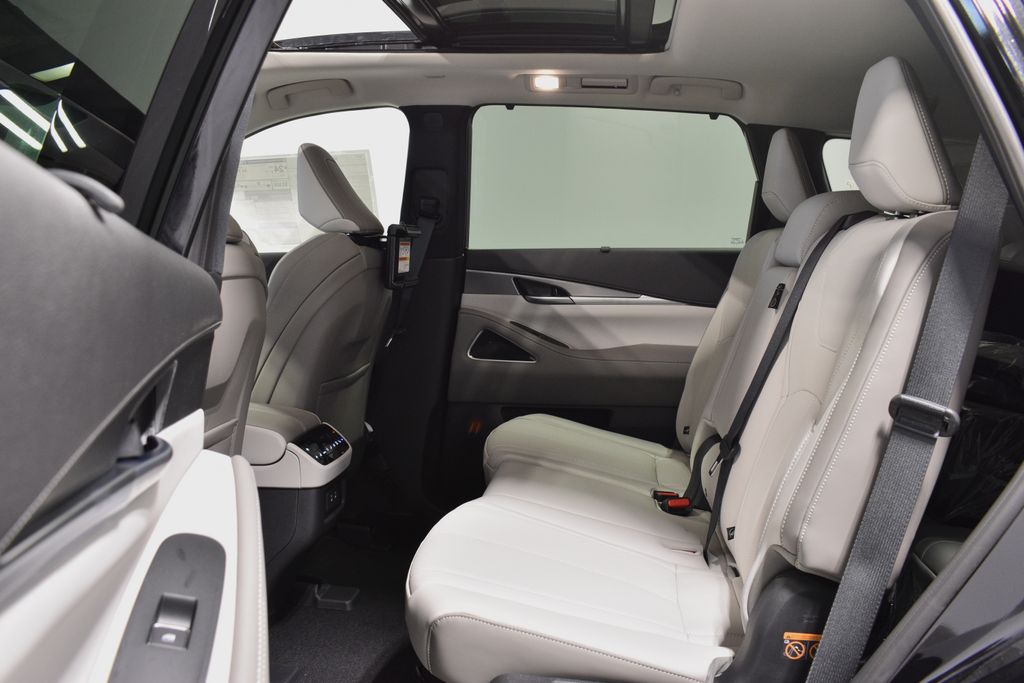 2026 Infiniti QX60 Luxe AWD photo 27