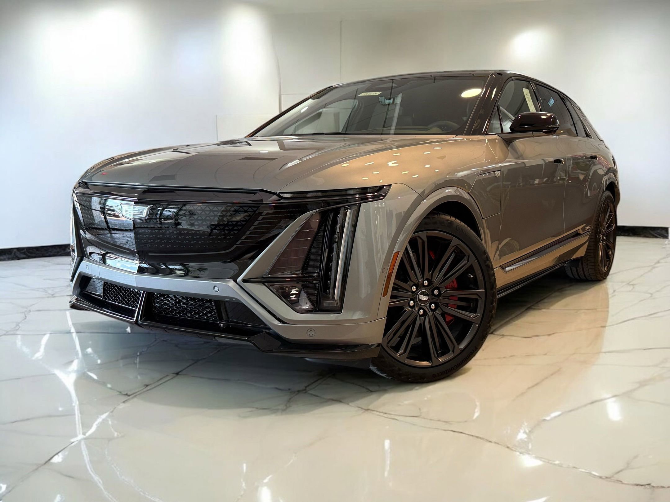 2026 Cadillac Lyriq photo 2
