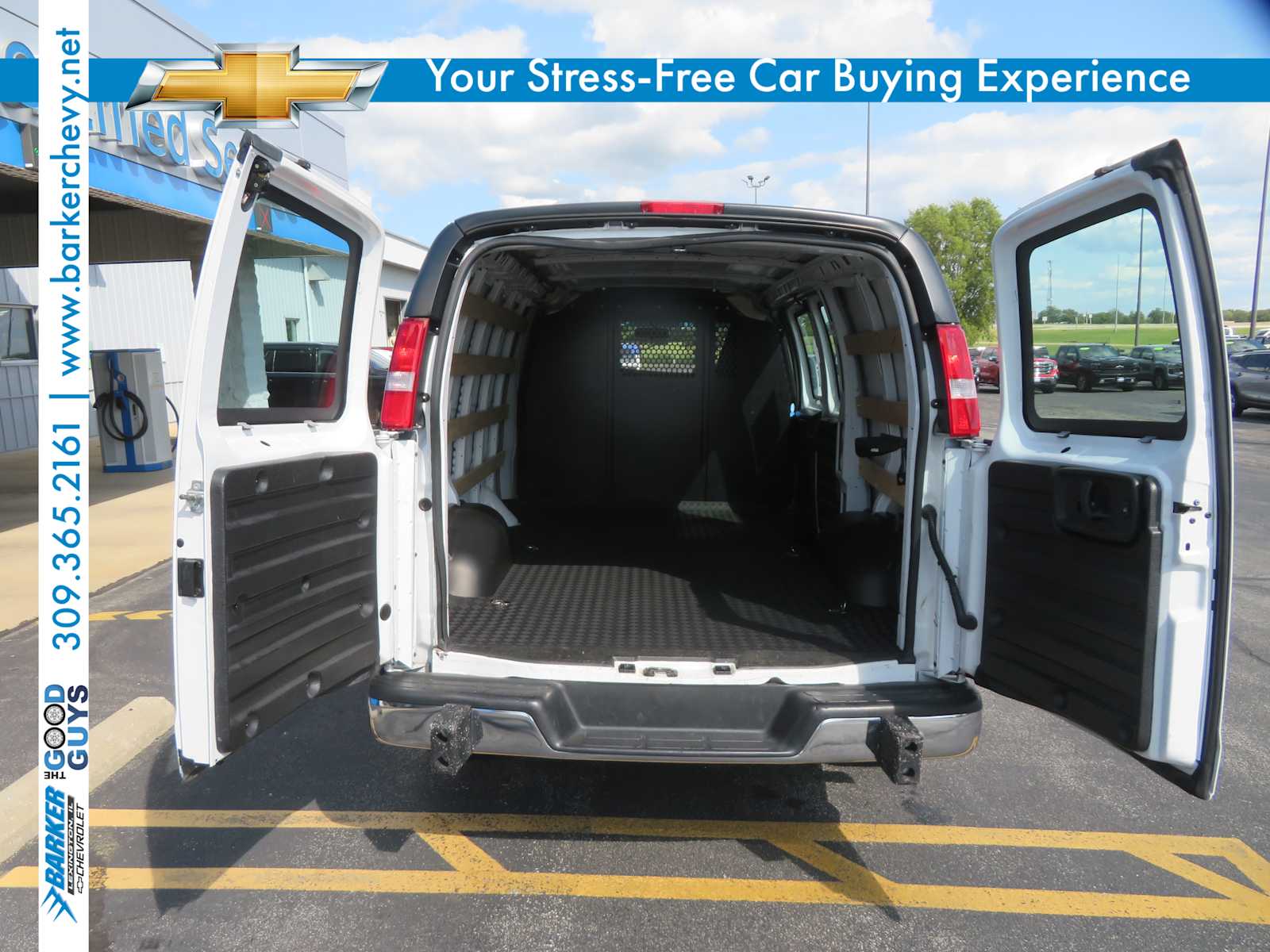 2023 Gmc Savana Cargo 2500 photo 25