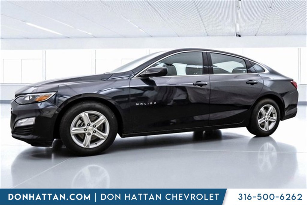 Used 2023 Chevrolet Malibu 1LT with VIN 1G1ZD5ST0PF170178 for sale in Park City, KS