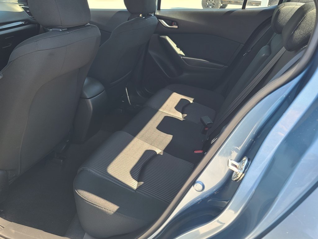 2015 Mazda Mazda3 Touring photo 21