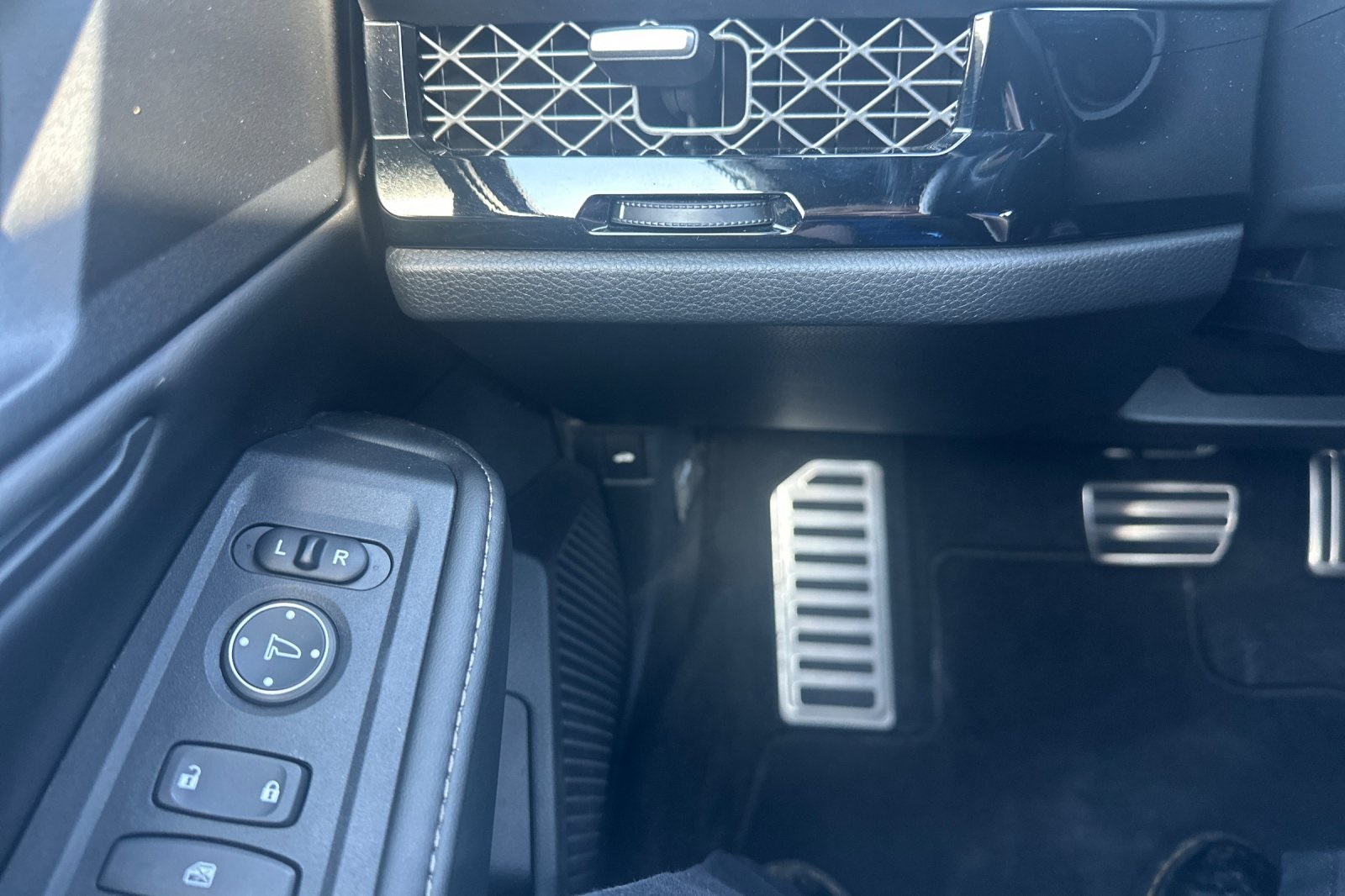2023 Honda Accord Hybrid Sport photo 28