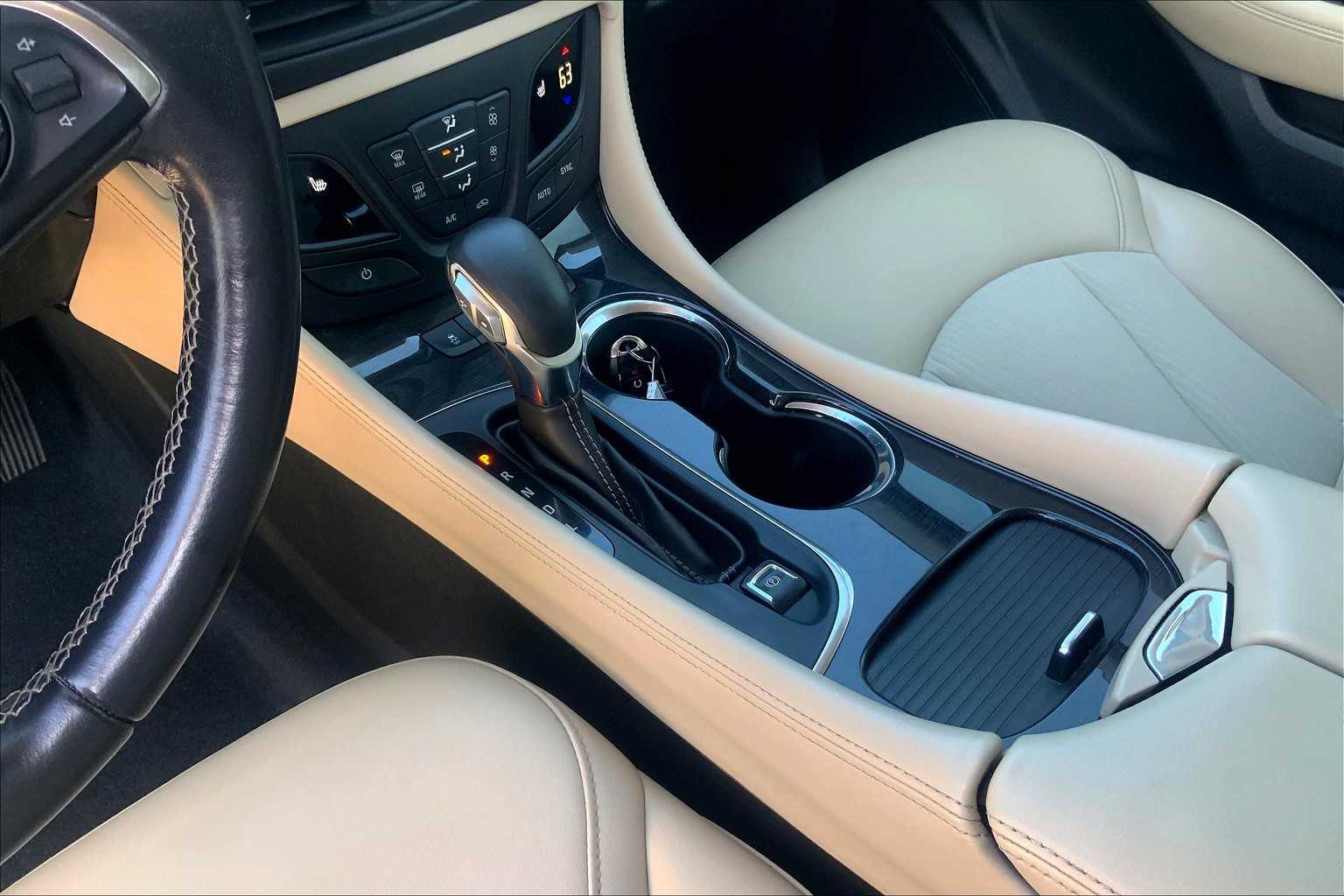 2017 Buick Envision Preferred photo 14