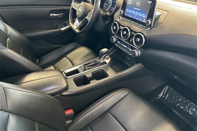2022 Nissan Sentra SR photo 16