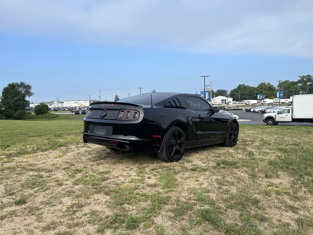 2014 Ford Mustang GT Premium photo 4