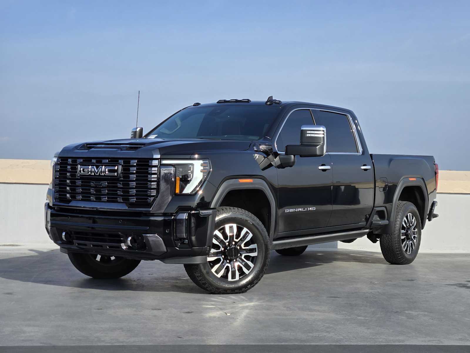 2024 GMC Sierra 2500HD Denali Ultimate's photo