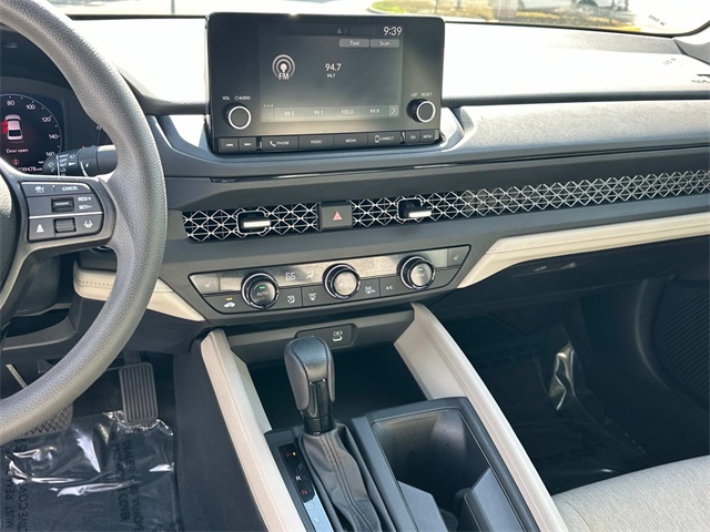 2023 Honda Accord EX photo 18