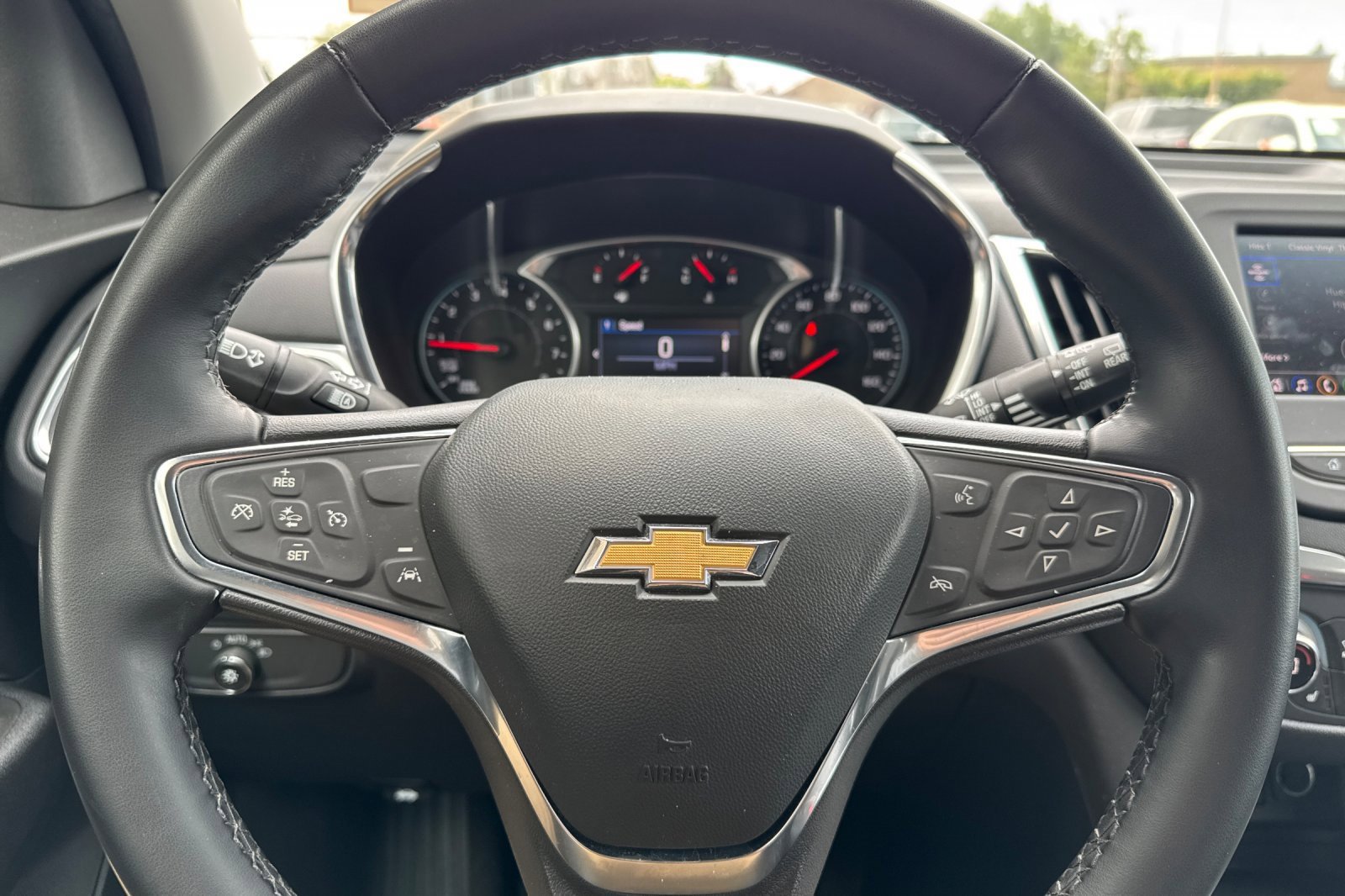 2024 Chevrolet Equinox LT photo 23
