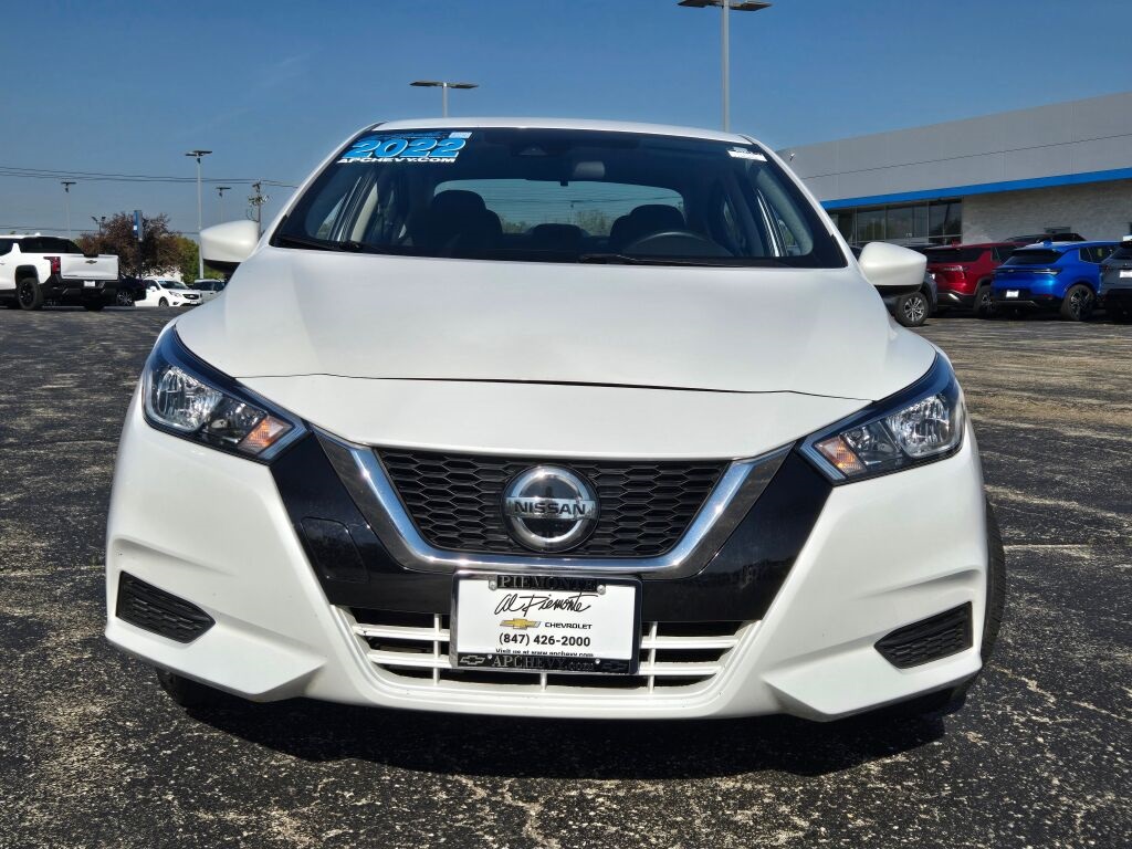 2022 Nissan Versa 1.6 SV photo 2
