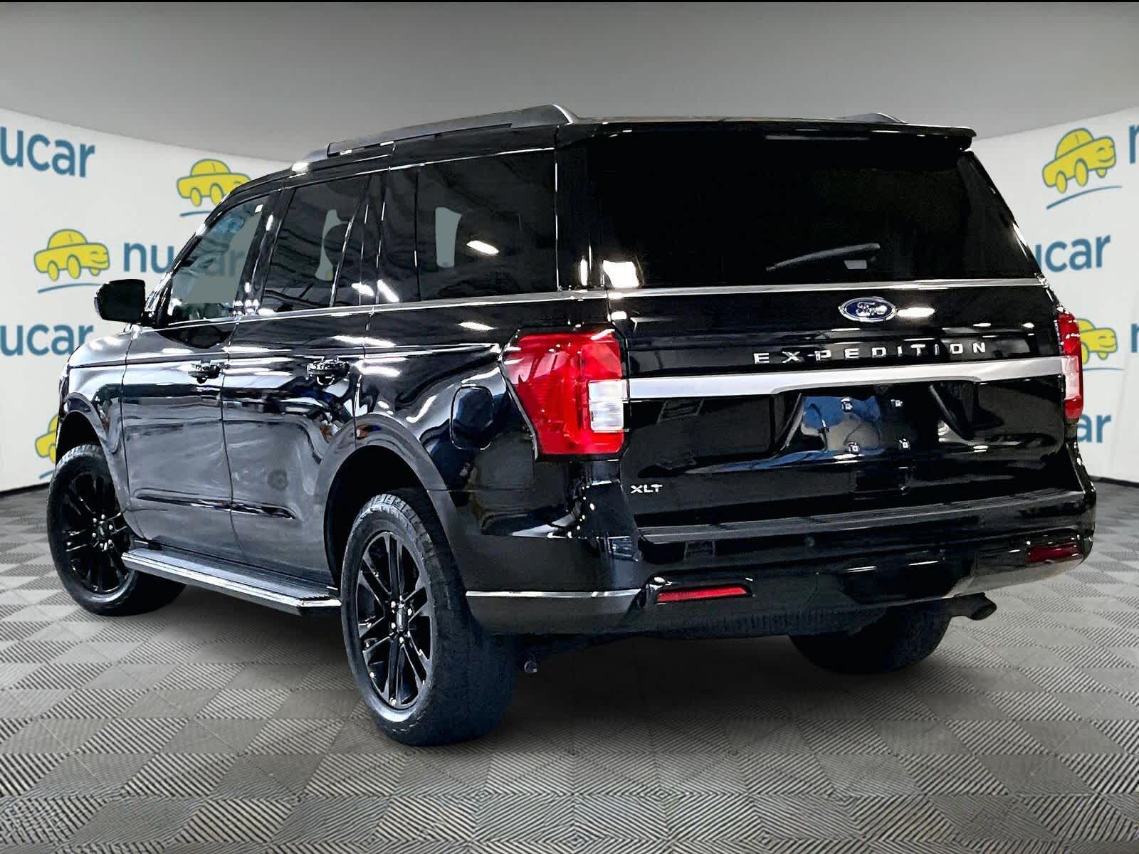 2022 Ford Expedition XLT photo 4