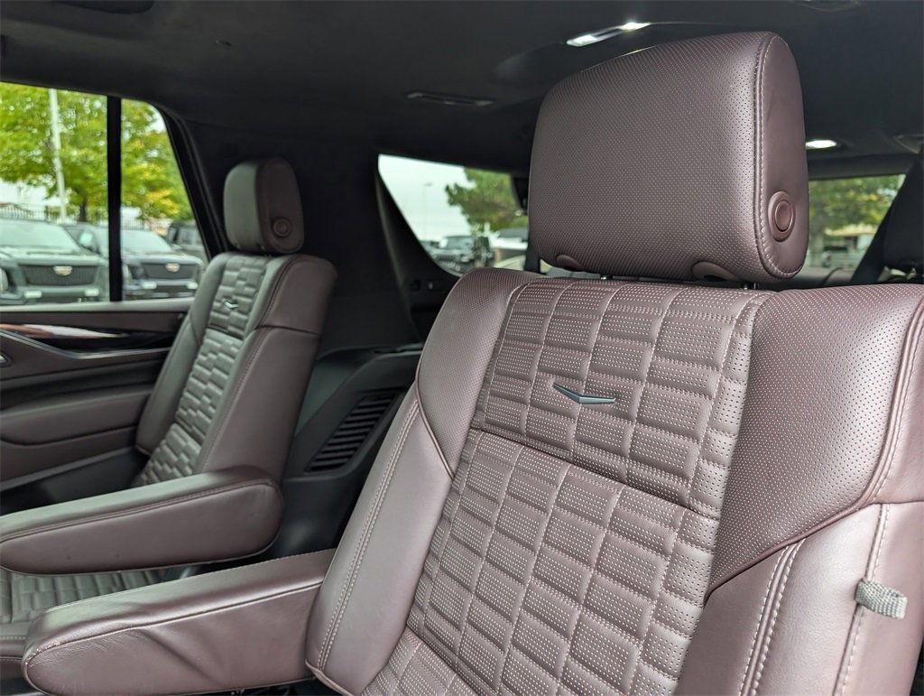 2024 Cadillac Escalade V-Series photo 16