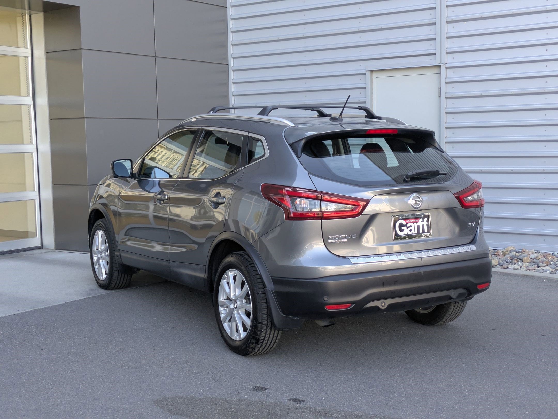 2020 Nissan Rogue Sport SV photo 3